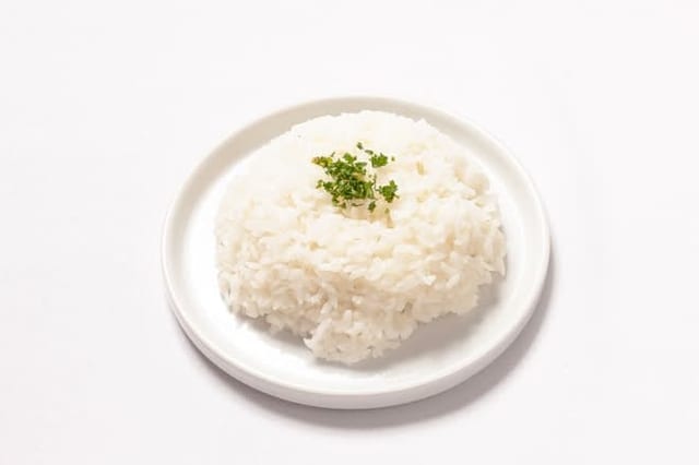 STEAMED JASMINE WHITE RICE.