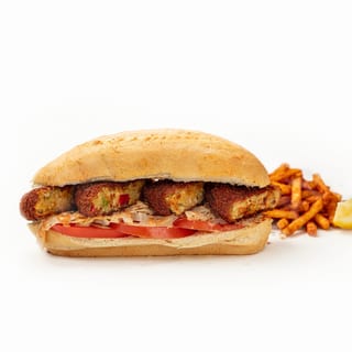 CRAB CAKE PO' BOY